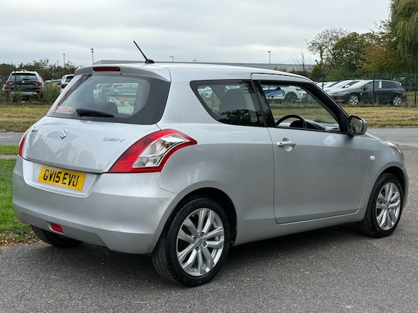 Used Suzuki Swift 2015 for sale - 76264515: Photo 4