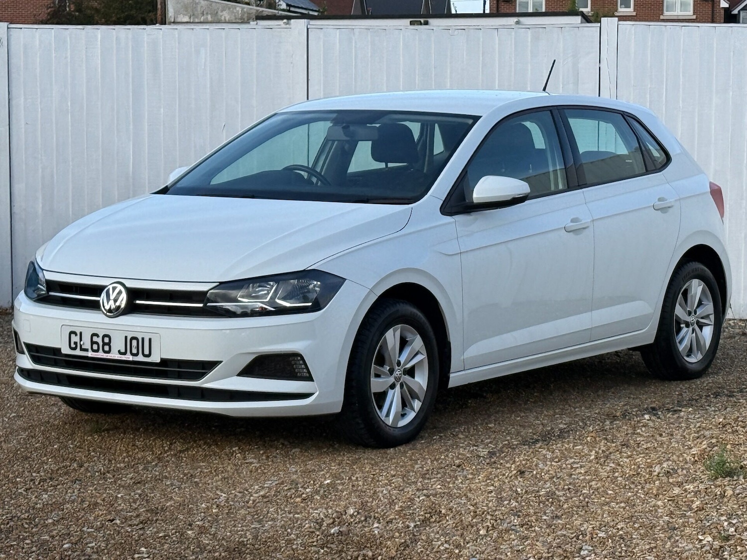 Used Volkswagen Polo 2018 for sale - 76331187: Photo 1