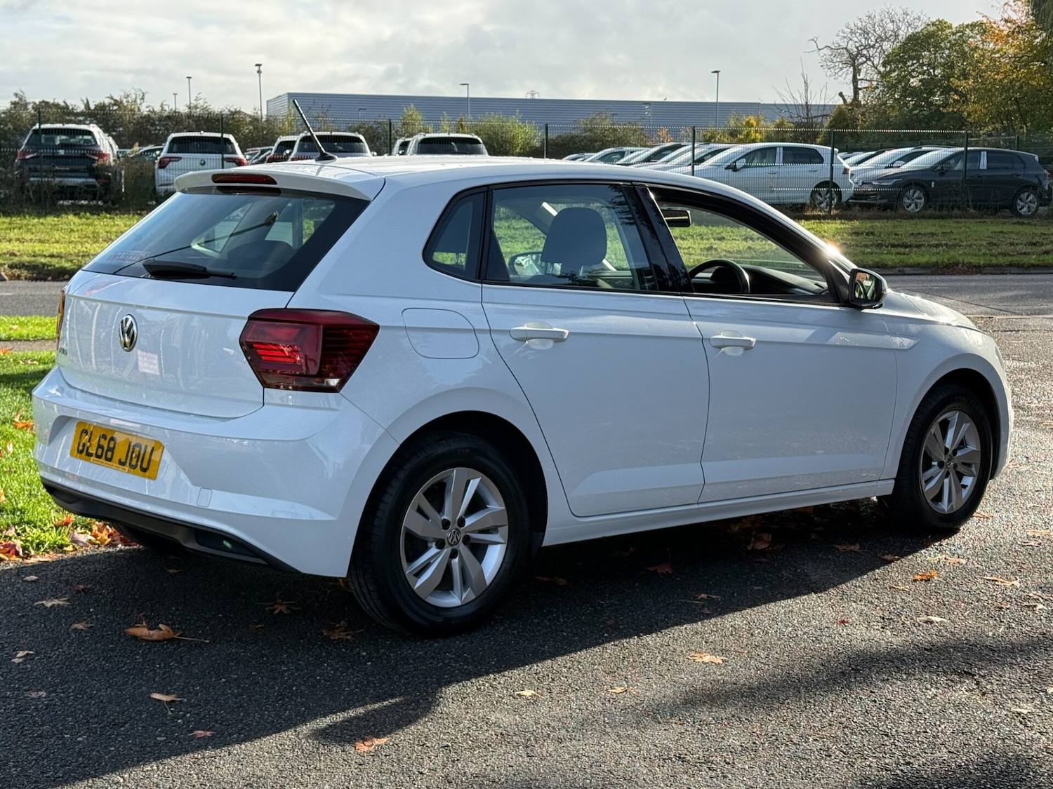 Used Volkswagen Polo 2018 for sale - 76331187: Photo 4