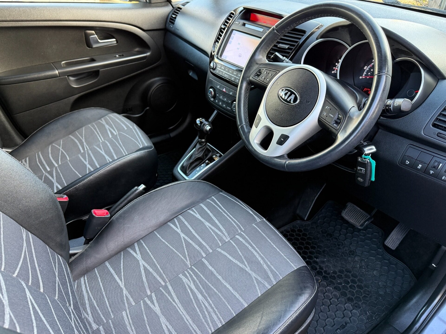 Used Kia Venga 2016 for sale - 76363153: Photo 10