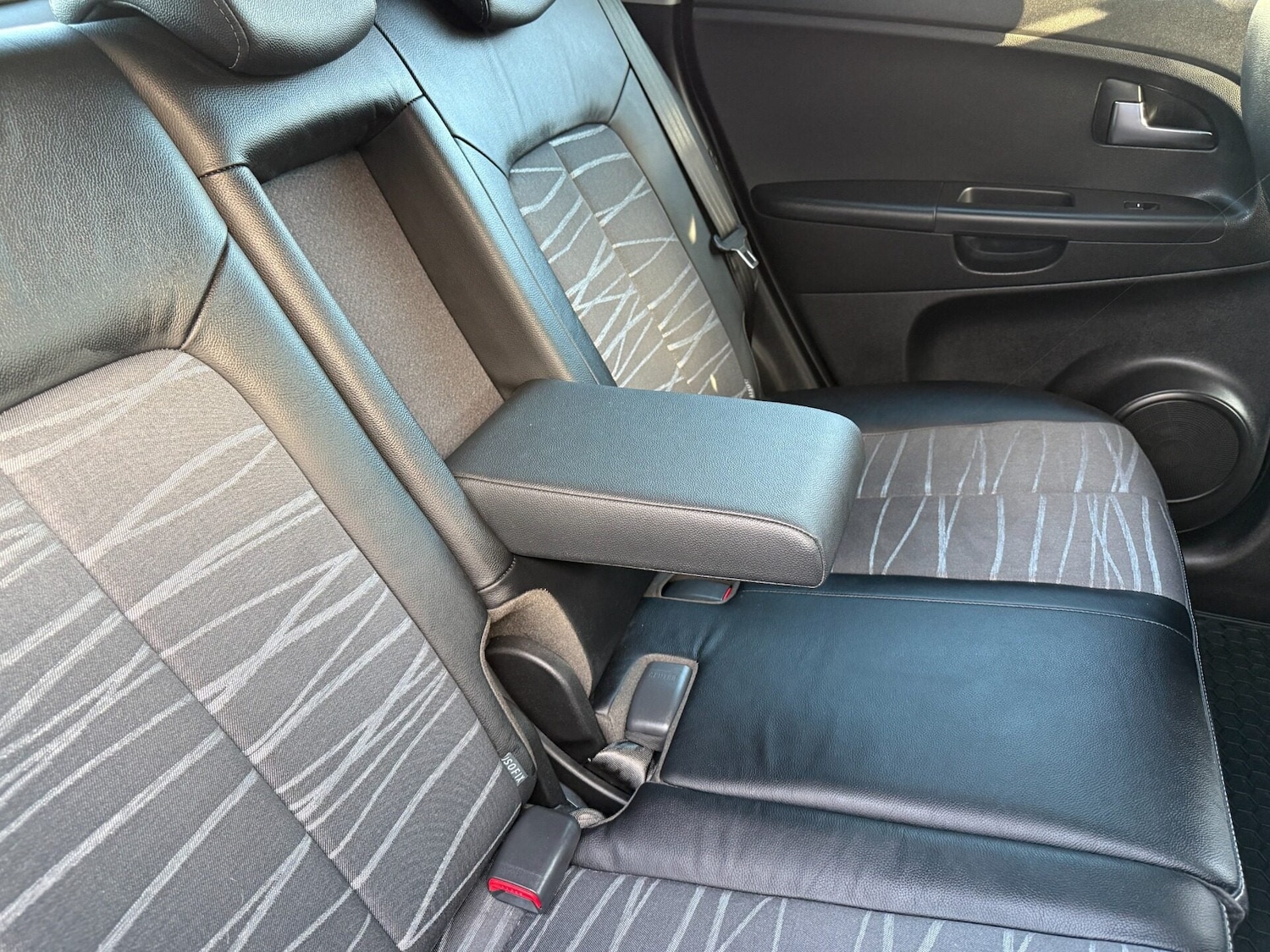 Used Kia Venga 2016 for sale - 76363153: Photo 18