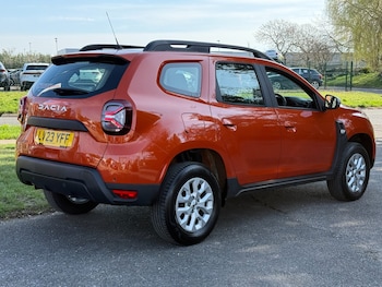 Used Dacia Duster 2023 for sale - 77731021: Photo