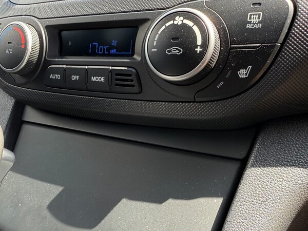 Used Hyundai i10 2018 for sale - 75423191: Photo 25