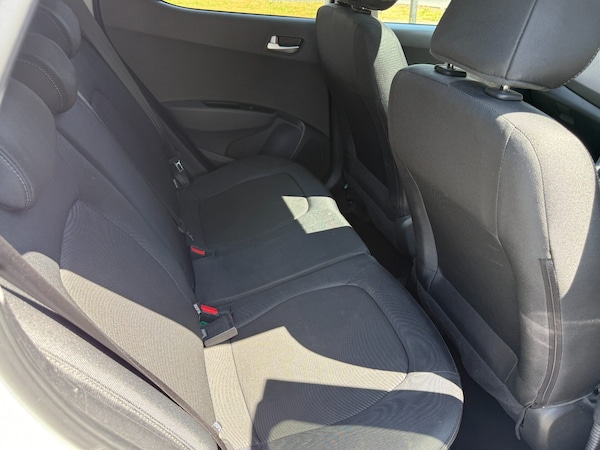 Used Hyundai i10 2018 for sale - 75423191: Photo 42