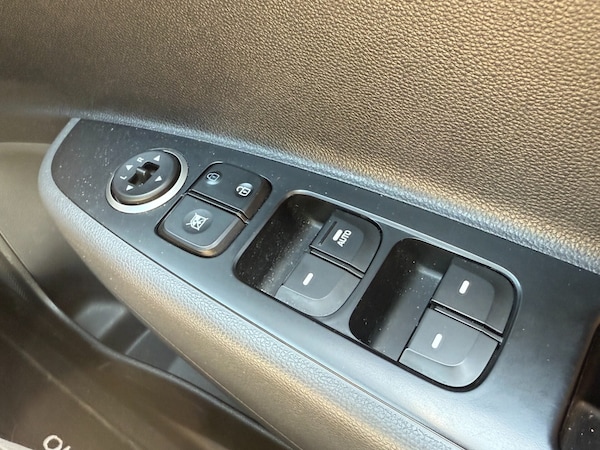 Used Hyundai i10 2018 for sale - 75423191: Photo 48