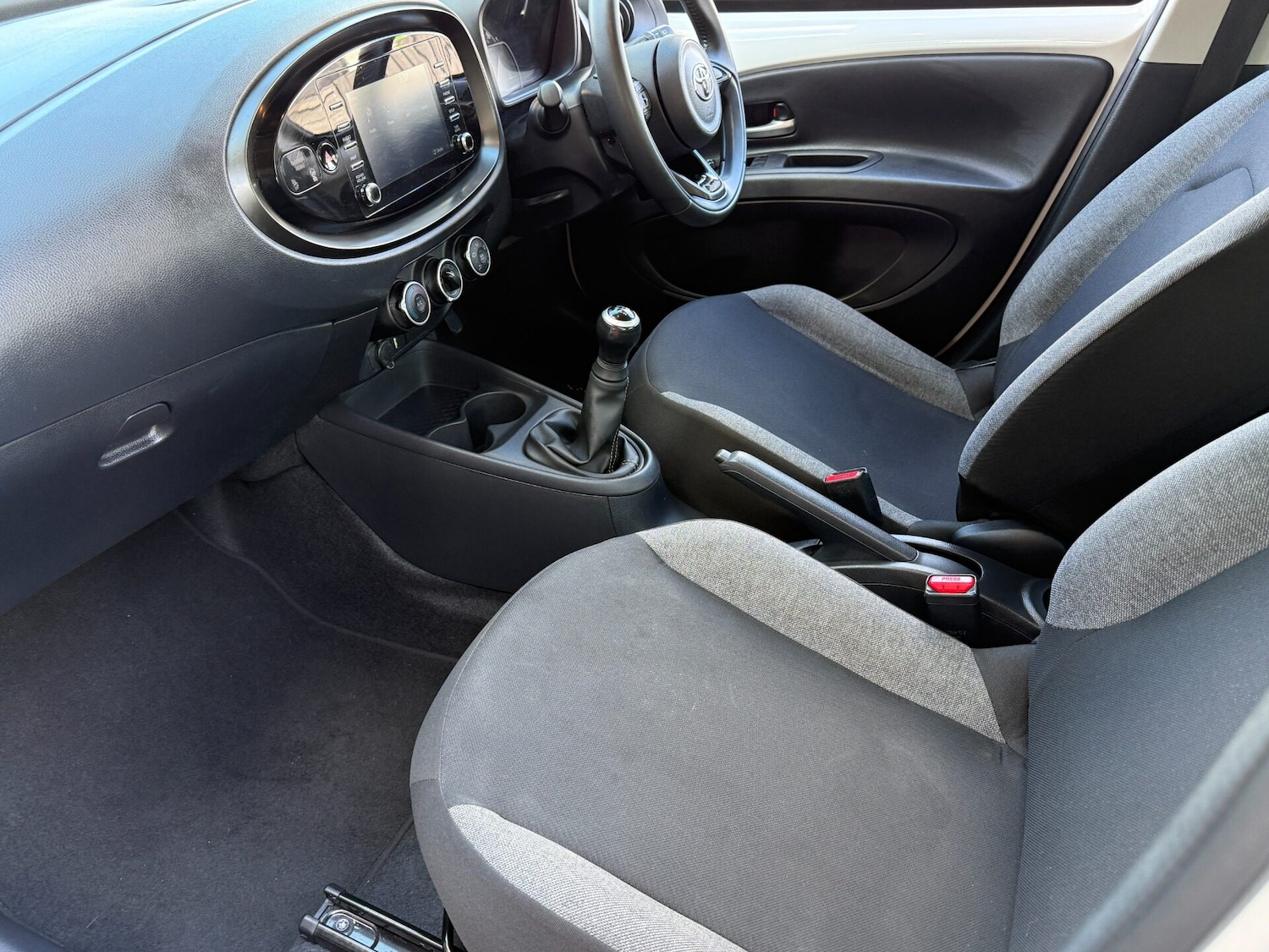 Used Toyota Aygo X 2023 for sale - 78027284: Photo 24