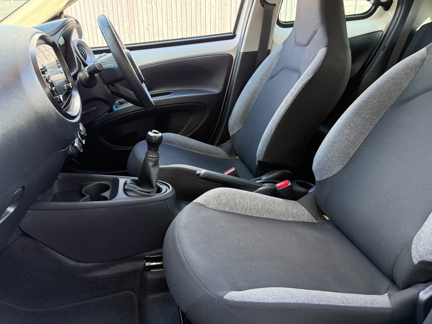 Used Toyota Aygo X 2023 for sale - 78027284: Photo 28