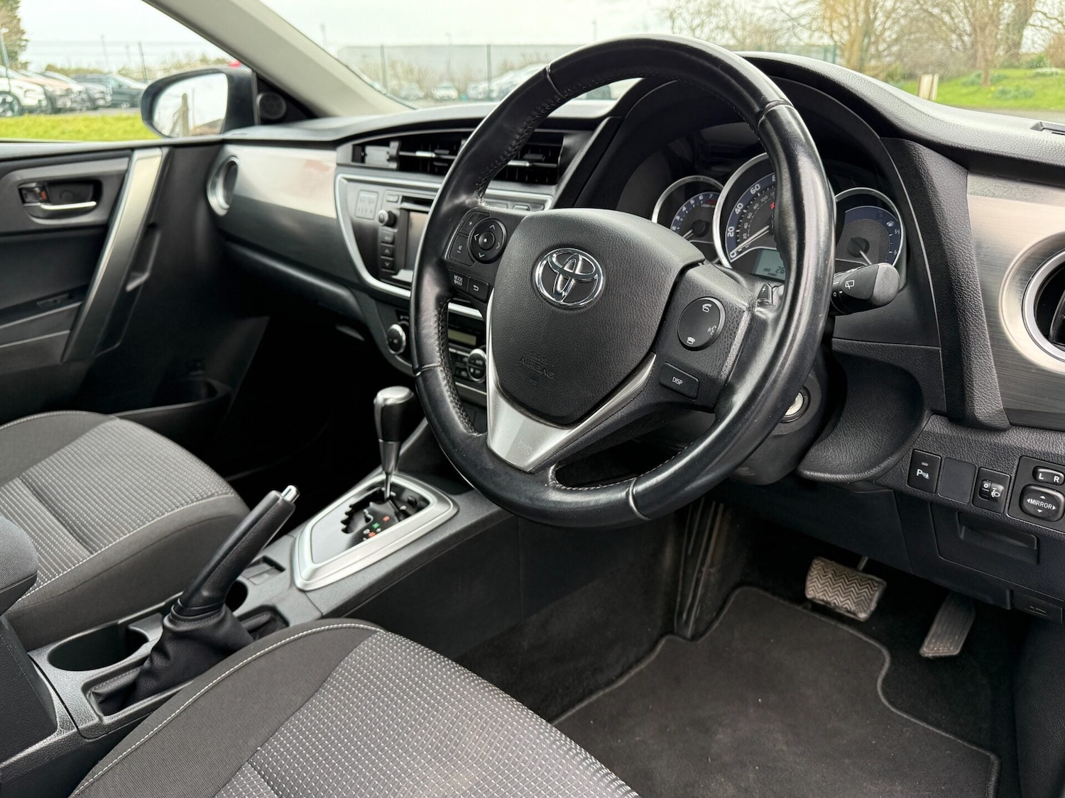 Used Toyota Auris 2014 for sale - 77327329: Photo 14