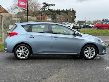 Used Toyota Auris 2014 for sale - 77327329: Photo