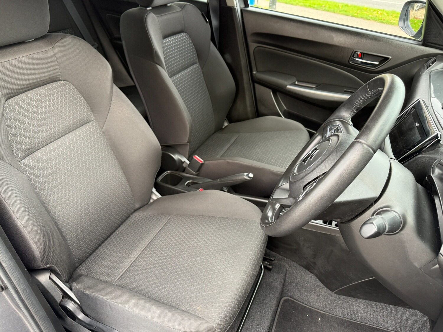 Used Suzuki Swift 2017 for sale - 76148705: Photo 12