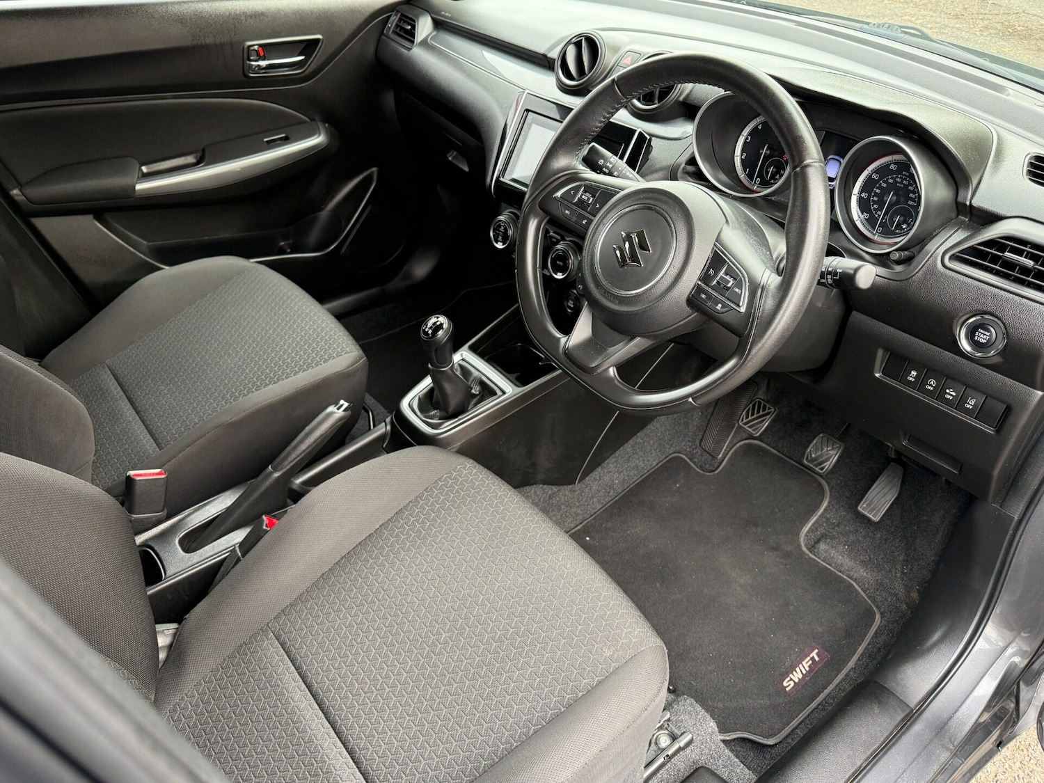 Used Suzuki Swift 2017 for sale - 76148705: Photo 14