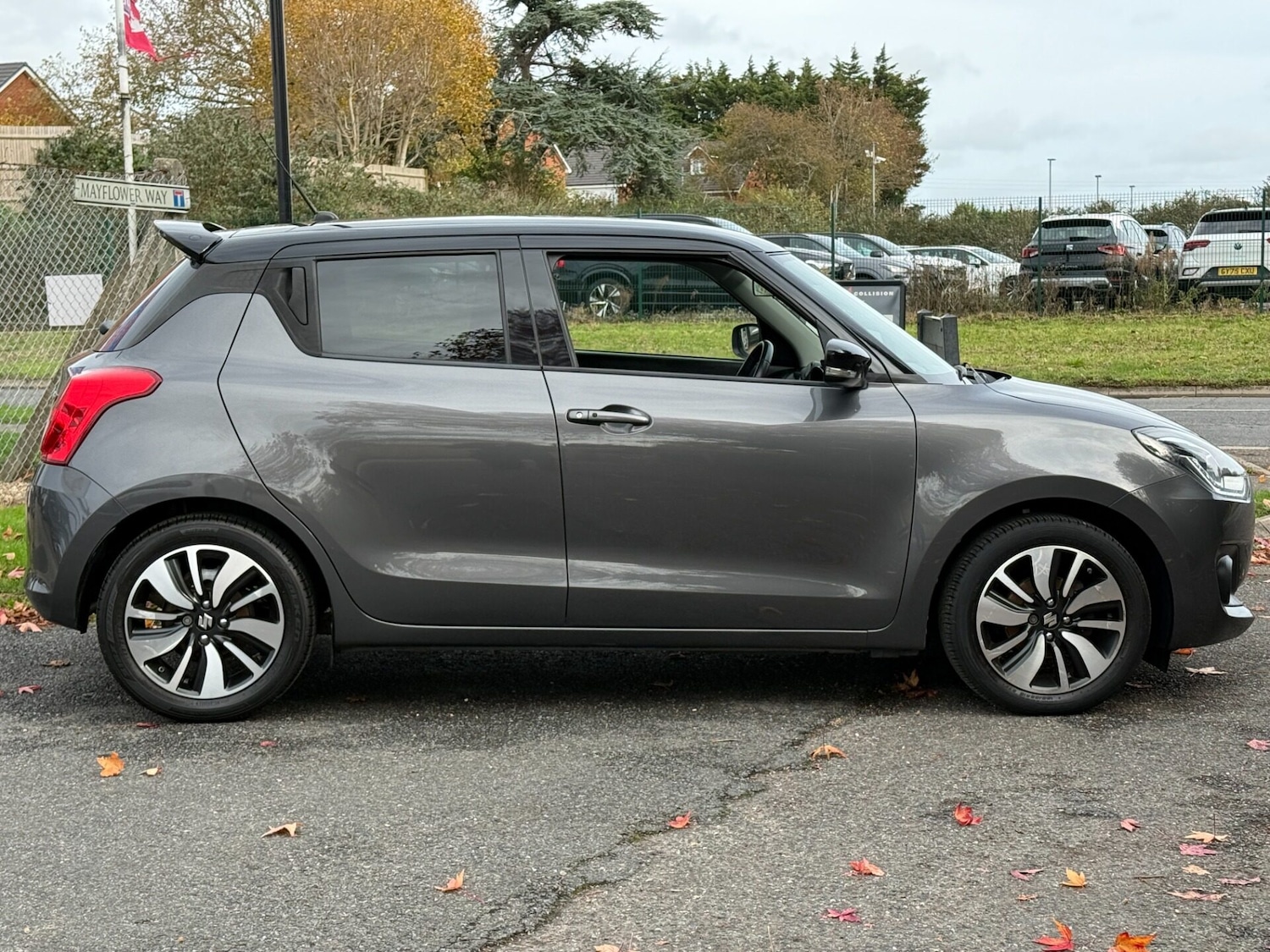 Used Suzuki Swift 2017 for sale - 76148705: Photo 4