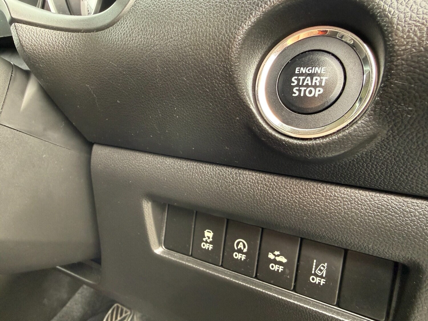 Used Suzuki Swift 2017 for sale - 76148705: Photo 40