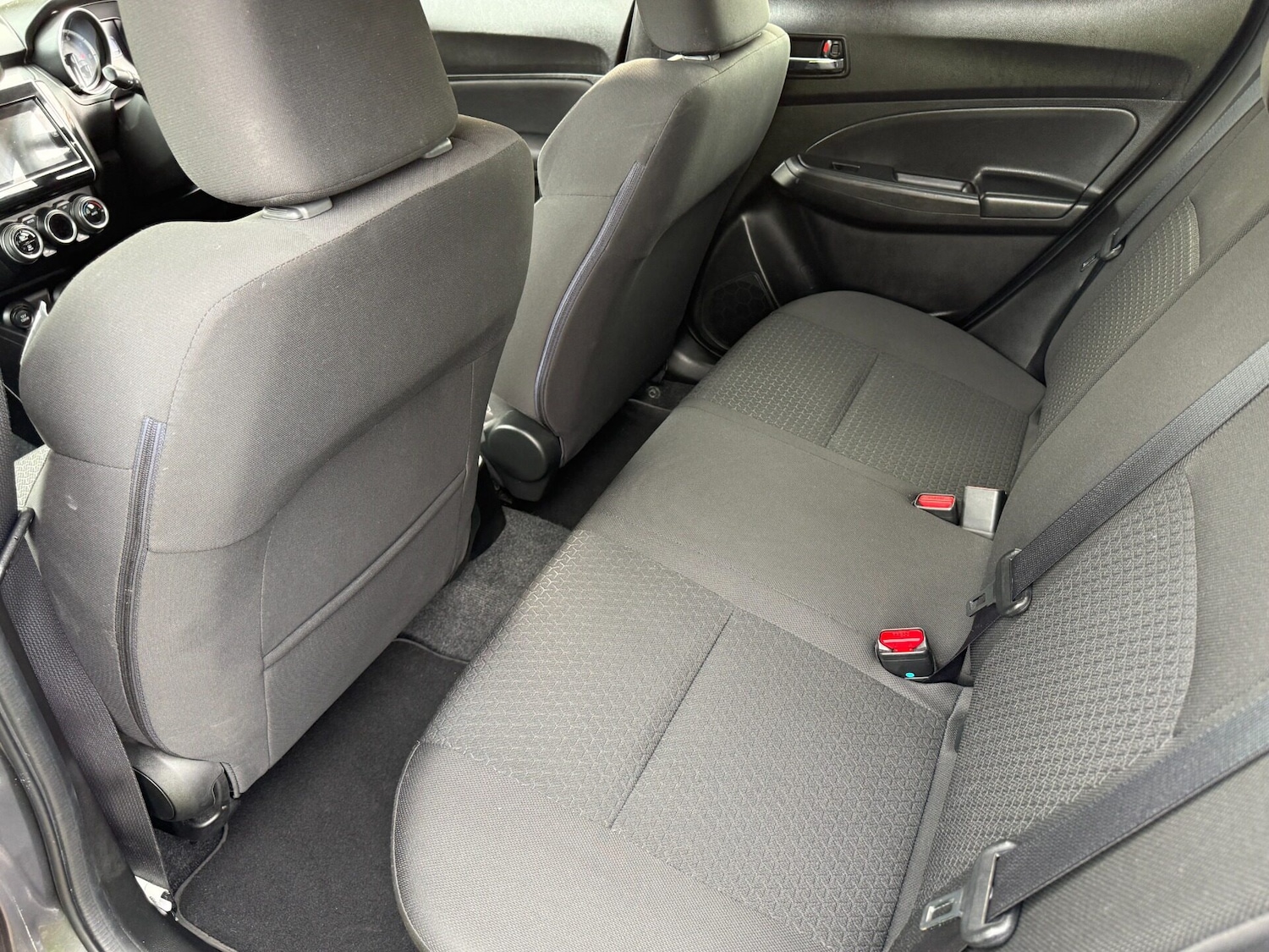 Used Suzuki Swift 2017 for sale - 76148705: Photo 49