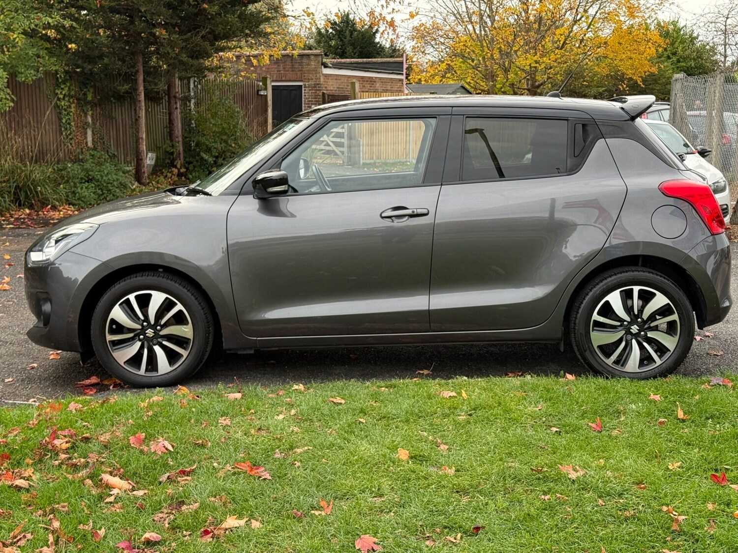 Used Suzuki Swift 2017 for sale - 76148705: Photo 9