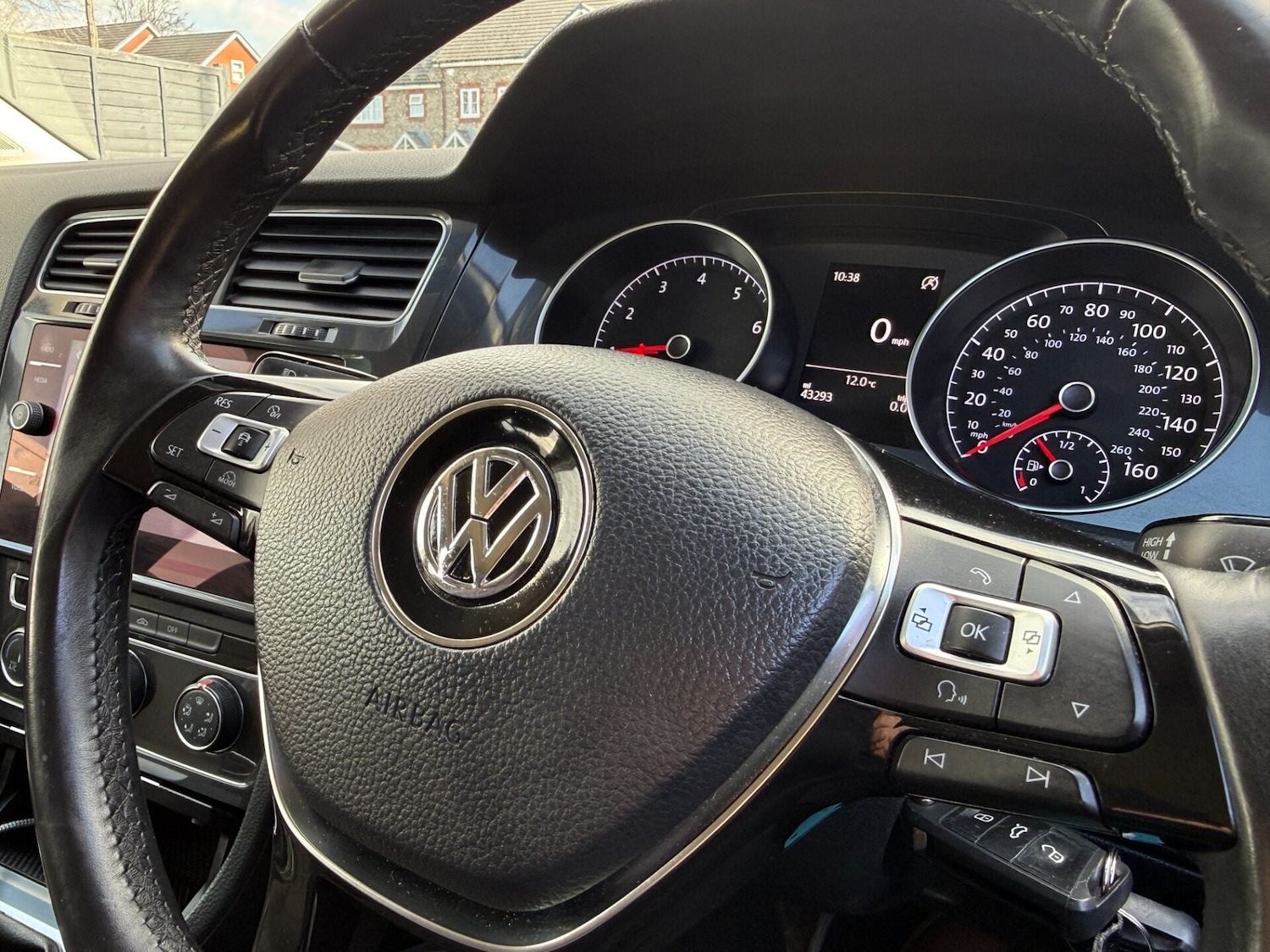 Used Volkswagen Golf 2017 for sale - 77651585: Photo 30