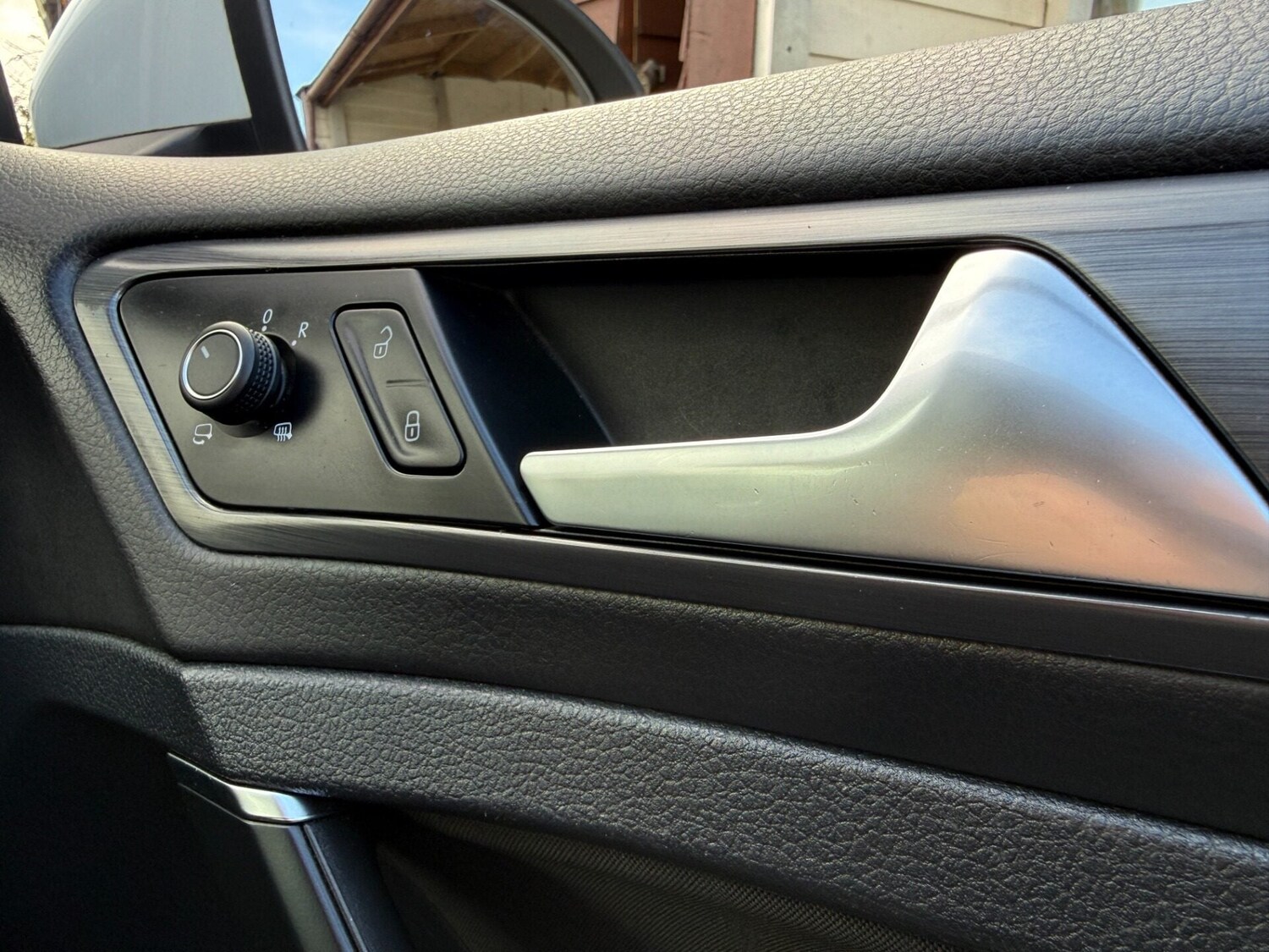 Used Volkswagen Golf 2017 for sale - 77651585: Photo 31