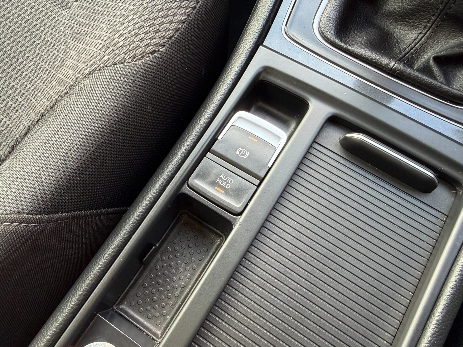 Used Volkswagen Golf 2017 for sale - 77651585: Photo 37