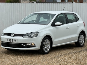 Used Volkswagen Polo 2015 for sale - 78642157: Photo