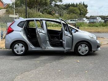 Used Honda Jazz 2018 for sale - 79393312: Photo