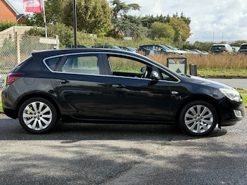 Used Vauxhall Astra 2012 for sale - 75996667: Photo