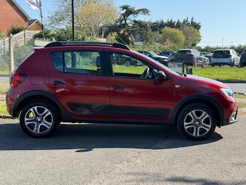 Used Dacia Sandero Stepway 2019 for sale - 78343553: Photo