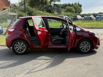 Used Toyota Yaris 2018 for sale - 78982954: Photo