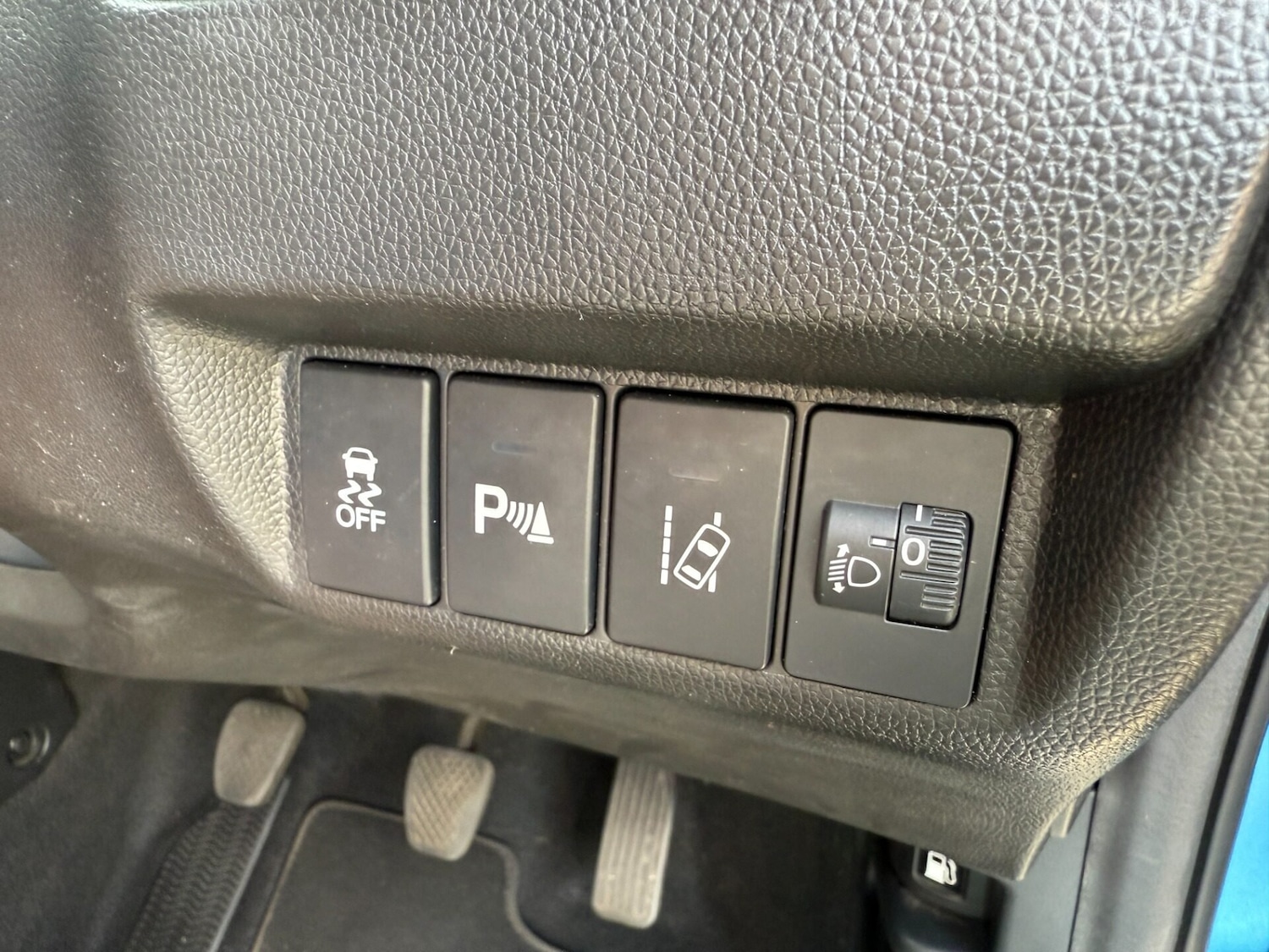 Vehicle 21