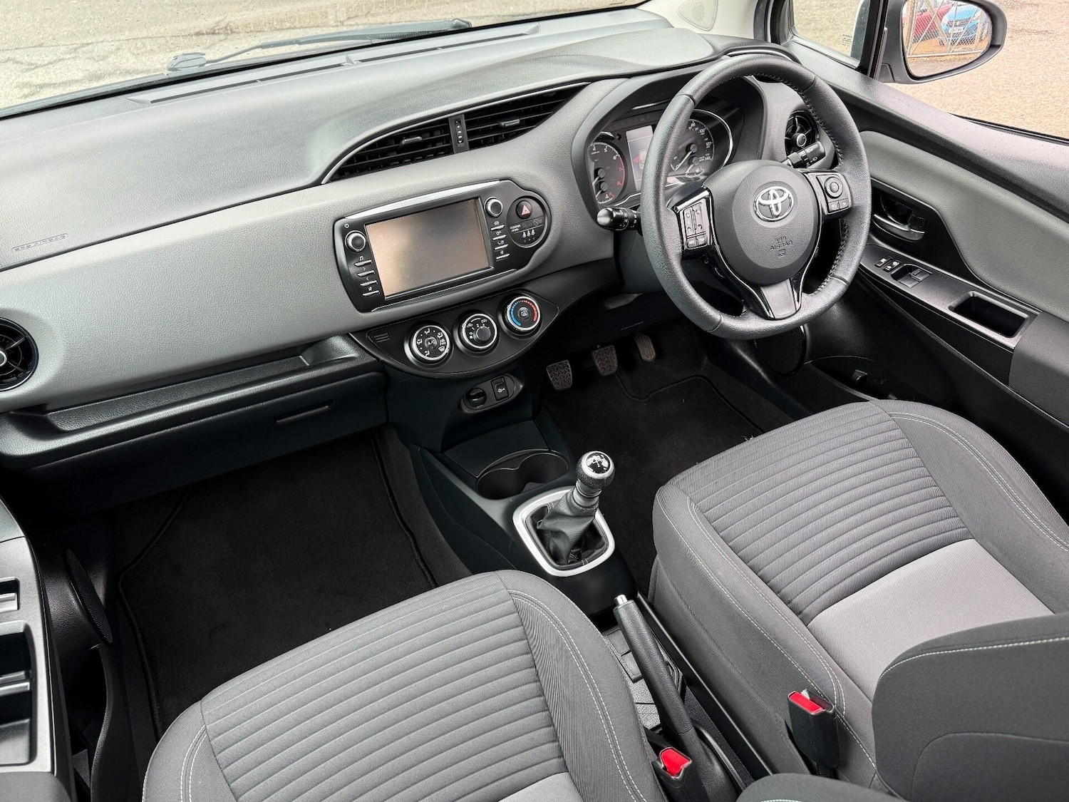 Used Toyota Yaris 2019 for sale - 77818145: Photo 10