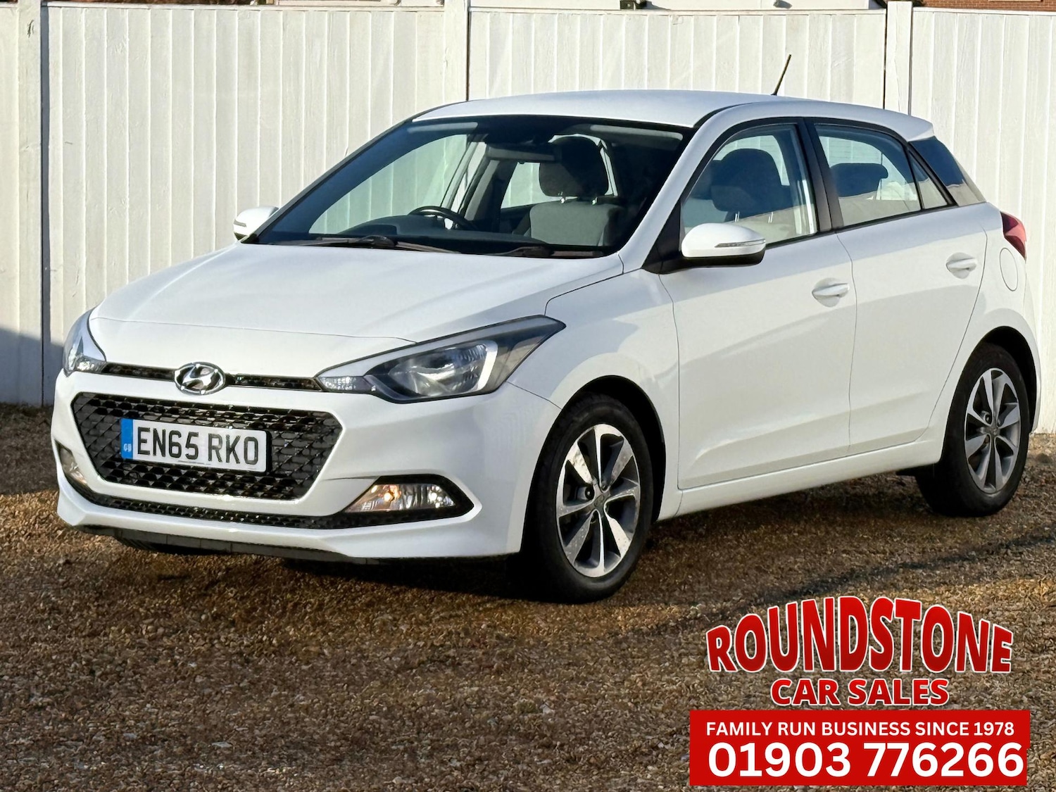 Used Hyundai i20 2015 for sale - 76794770: Photo 2
