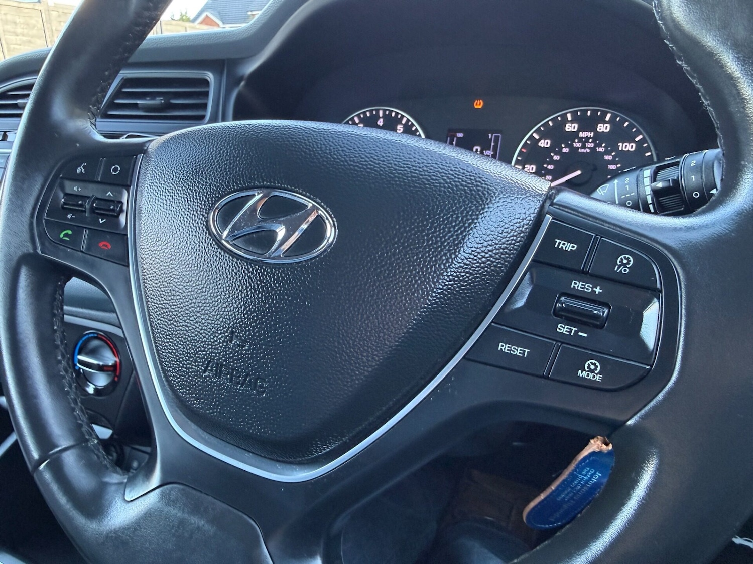 Used Hyundai i20 2015 for sale - 76794770: Photo 31