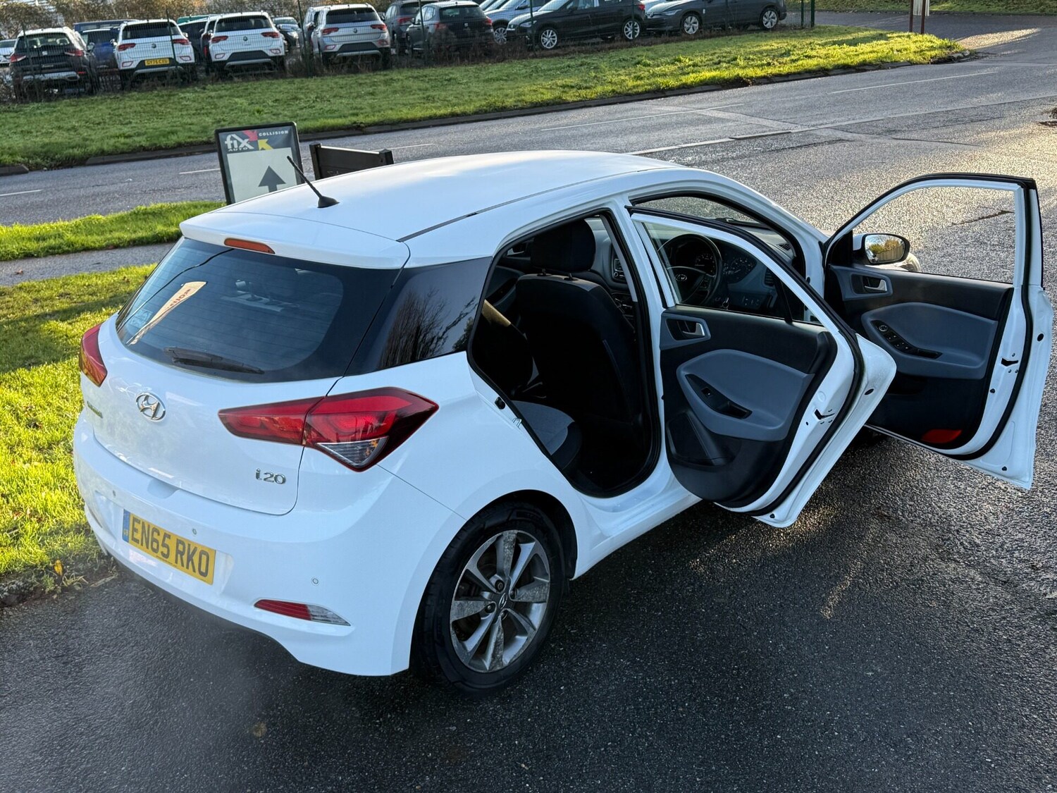 Used Hyundai i20 2015 for sale - 76794770: Photo 35