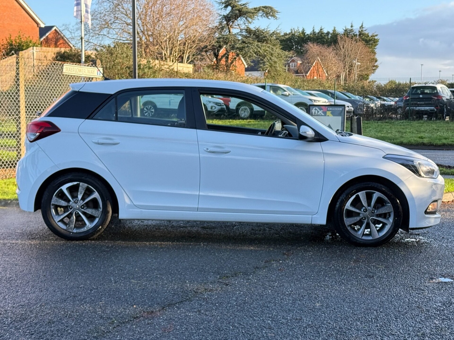 Used Hyundai i20 2015 for sale - 76794770: Photo 4