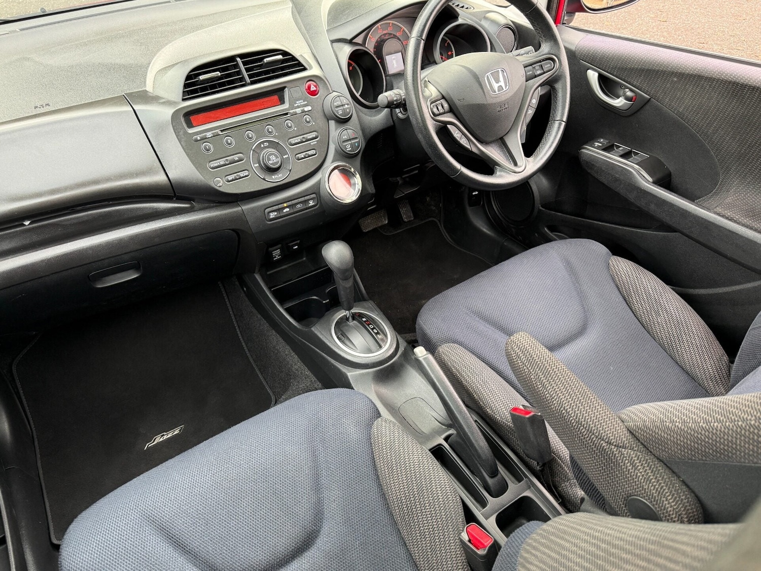 Used Honda Jazz 2015 for sale - 77069885: Photo 17