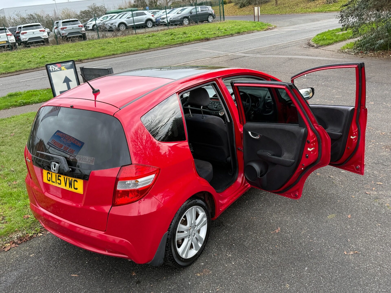 Used Honda Jazz 2015 for sale - 77069885: Photo 24