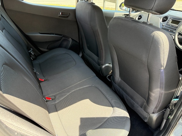 Used Hyundai i10 2017 for sale - 75425544: Photo 27