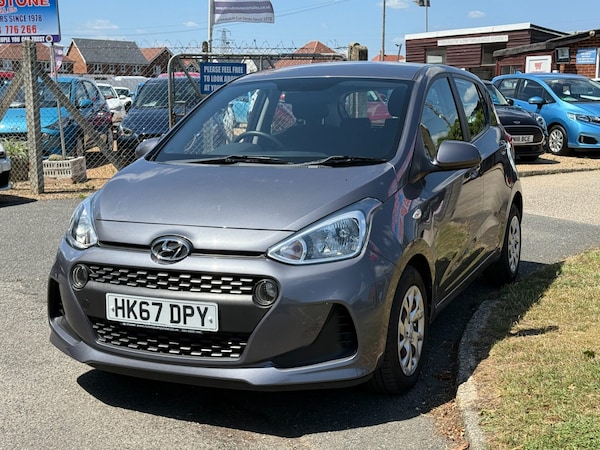 Used Hyundai i10 2017 for sale - 75425544: Photo 30