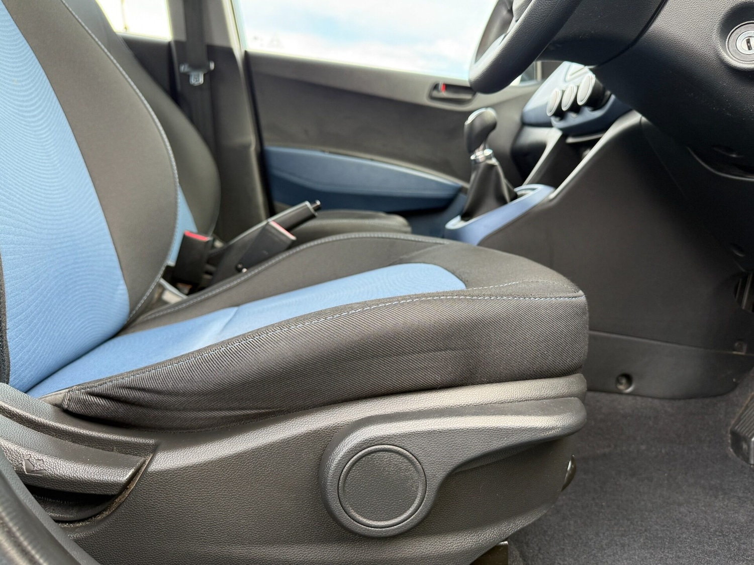 Used Hyundai i10 2014 for sale - 76555297: Photo 13