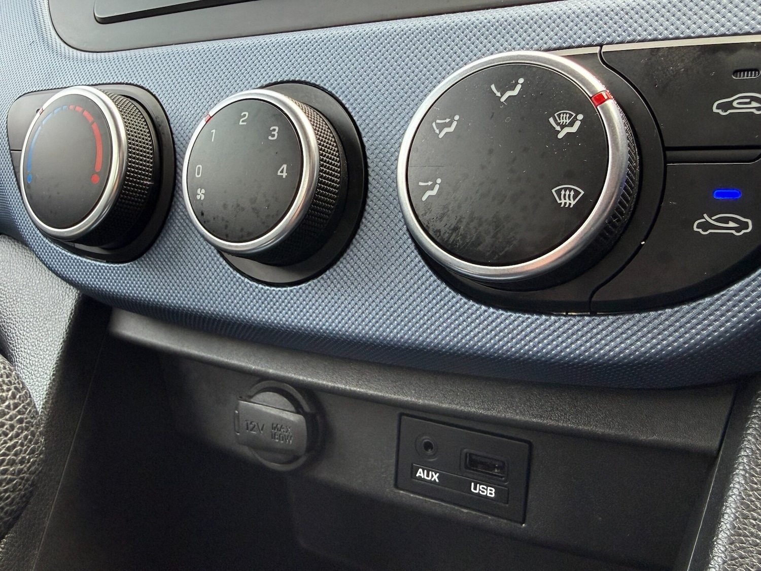 Used Hyundai i10 2014 for sale - 76555297: Photo 21