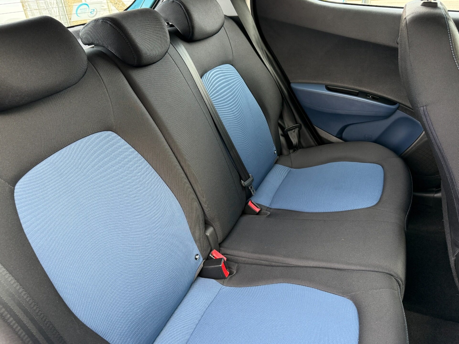 Used Hyundai i10 2014 for sale - 76555297: Photo 39