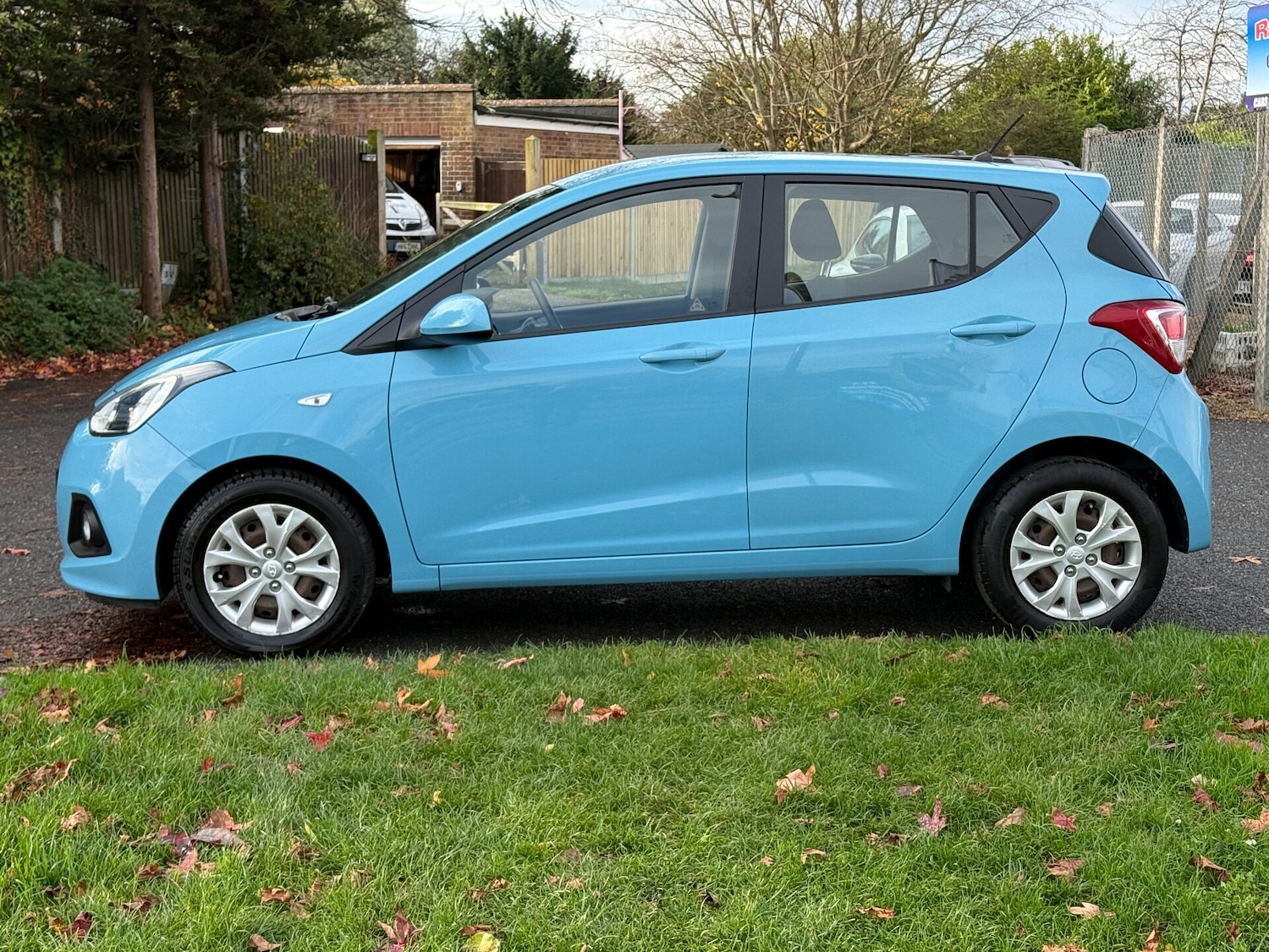 Used Hyundai i10 2014 for sale - 76555297: Photo 7