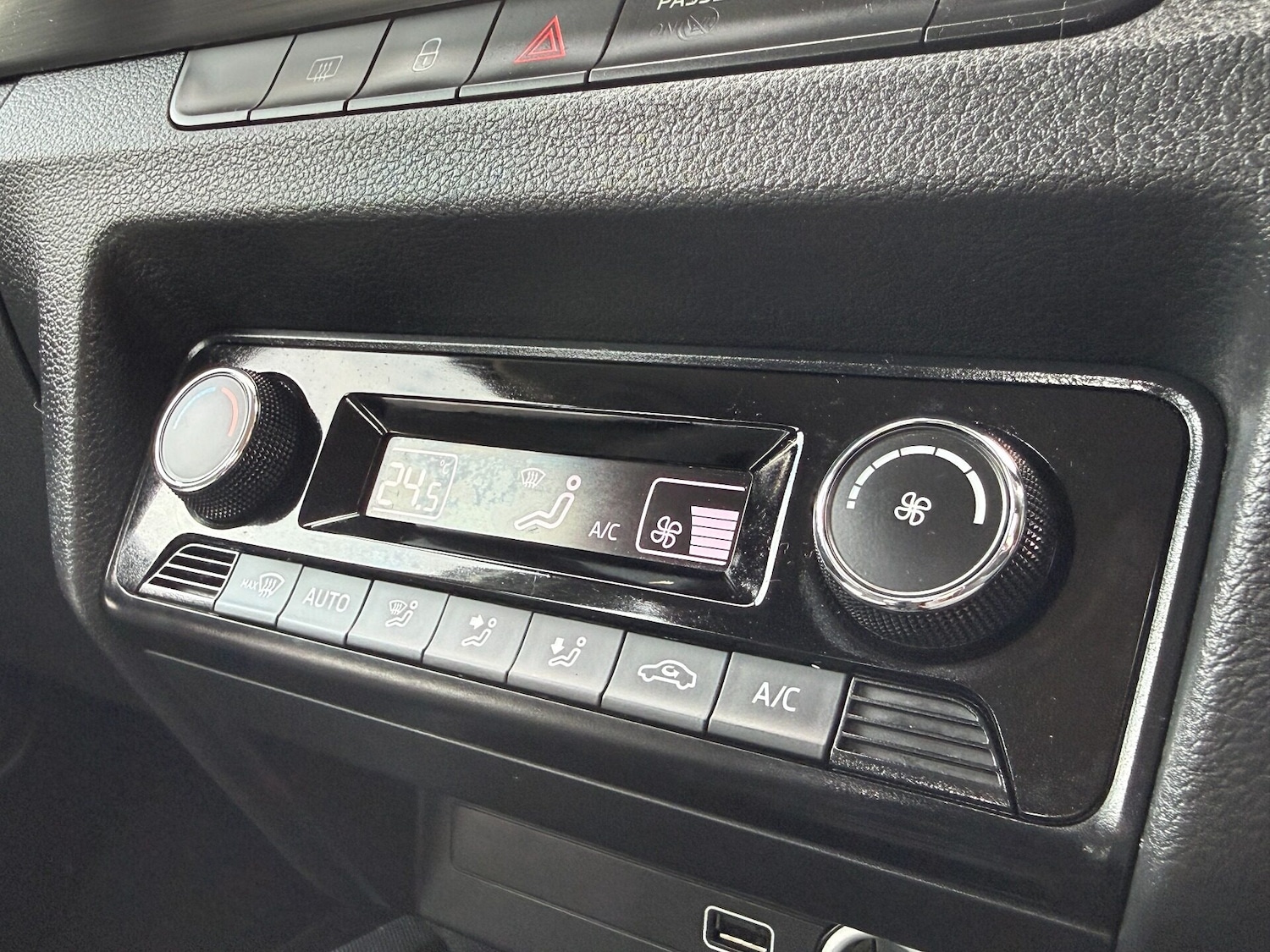 Used Skoda Fabia 2018 for sale - 76541378: Photo 25