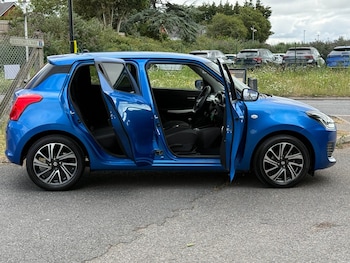 Used Suzuki Swift 2021 for sale - 79086130: Photo