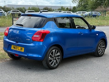 Used Suzuki Swift 2021 for sale - 79086130: Photo