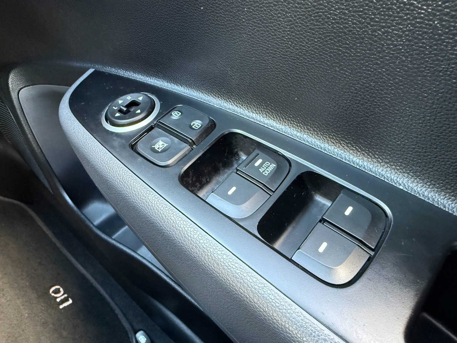 Used Hyundai i10 2018 for sale - 78027496: Photo 28