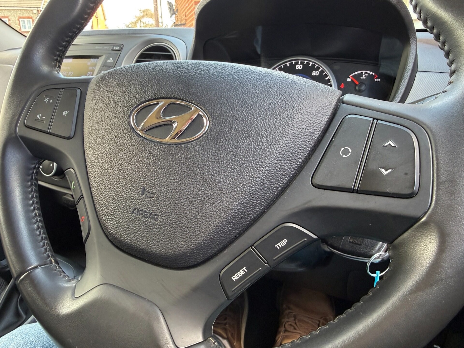 Used Hyundai i10 2018 for sale - 78027496: Photo 32