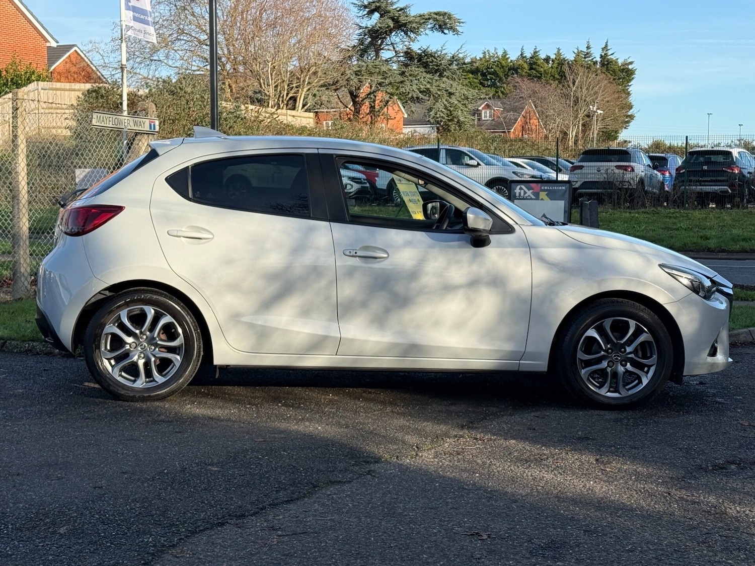 Used Mazda Mazda2 2019 for sale - 76932227: Photo 2
