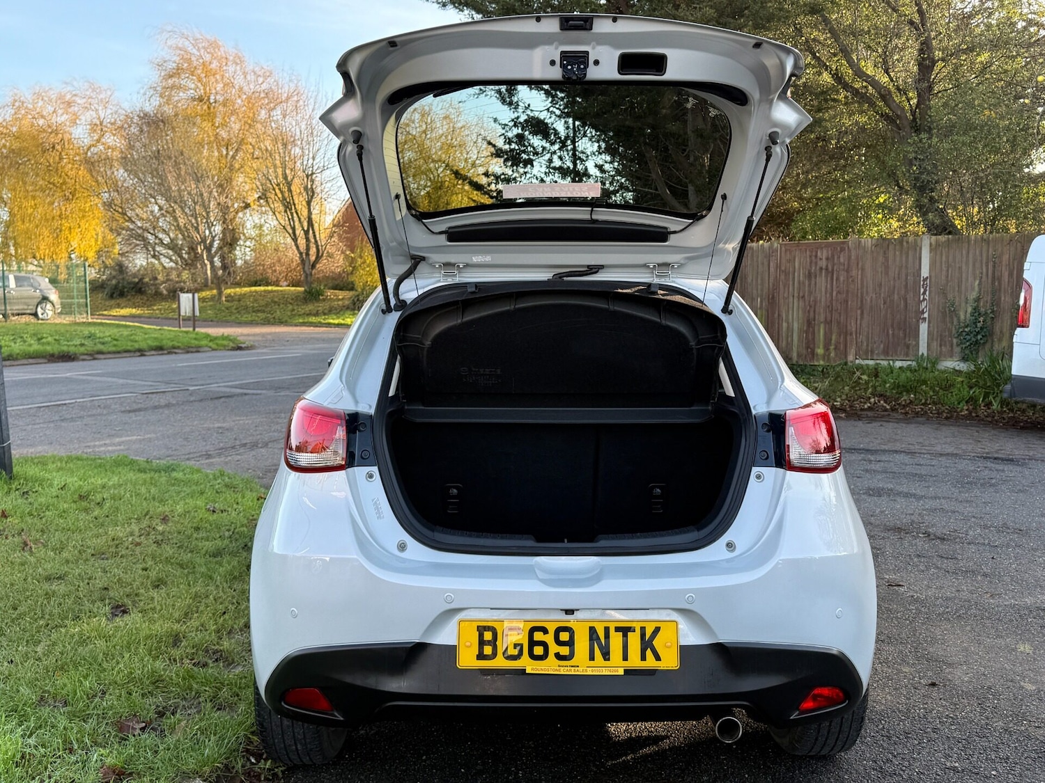 Used Mazda Mazda2 2019 for sale - 76932227: Photo 42