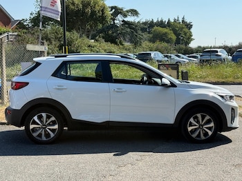 Used Kia Stonic 2021 for sale - 79167645: Photo