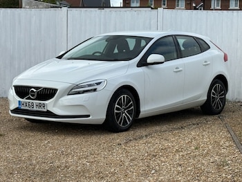 2018 - T2 MOMENTUM 5-Door
